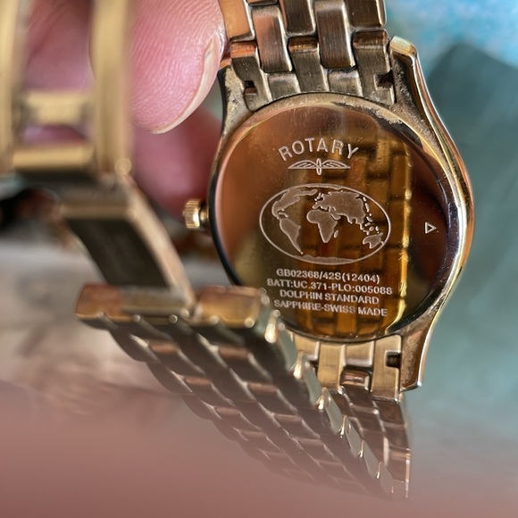 Men’s gold tone, white faced, rotary extender watch. - Picture 2 of 3